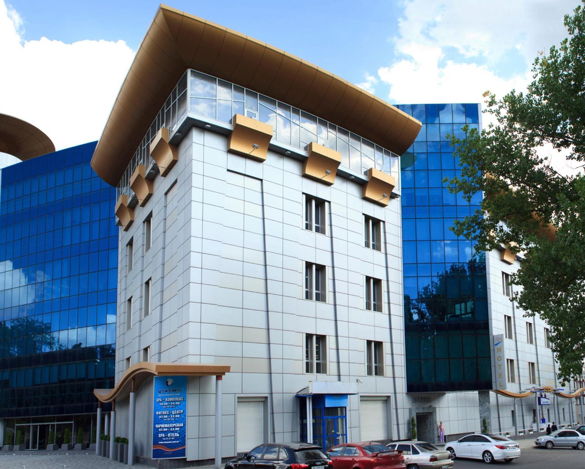 Tsunami Spa Hotel Dnipro Exterior foto